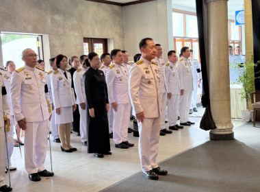 สหกรณ์จังหวัดชลบุรี ร่วมพิธีถวายน้ำสรงพระศพเบื้องหน้าพระรูป ... พารามิเตอร์รูปภาพ 4
